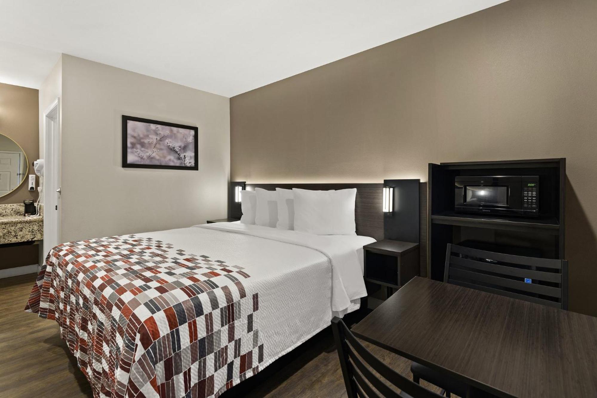 Red Roof Inn Carson - Wilmington, Ca Лос-Анджелес Экстерьер фото