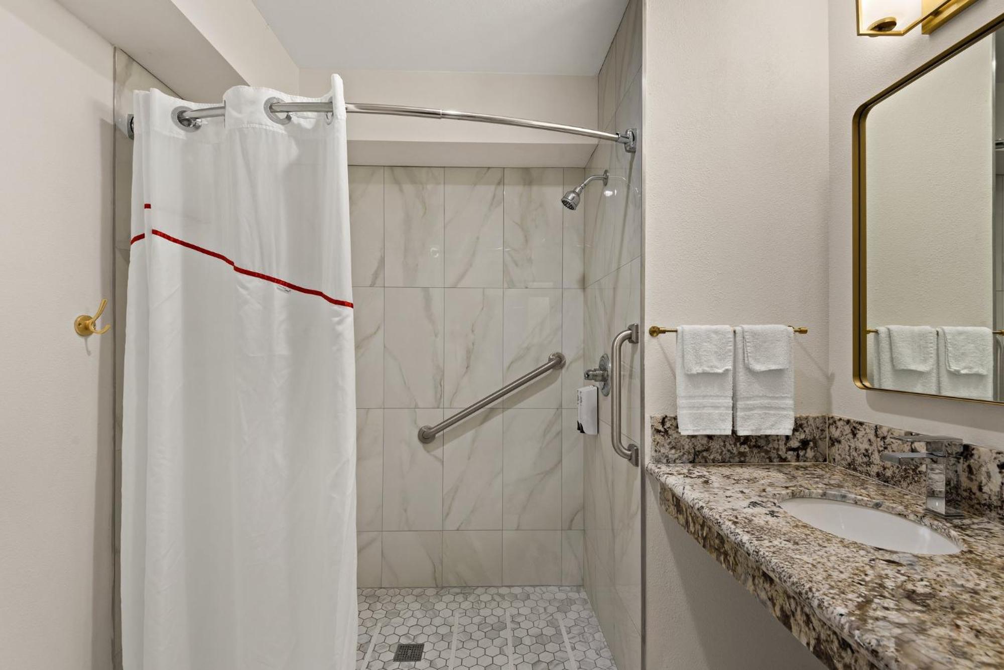 Red Roof Inn Carson - Wilmington, Ca Лос-Анджелес Экстерьер фото