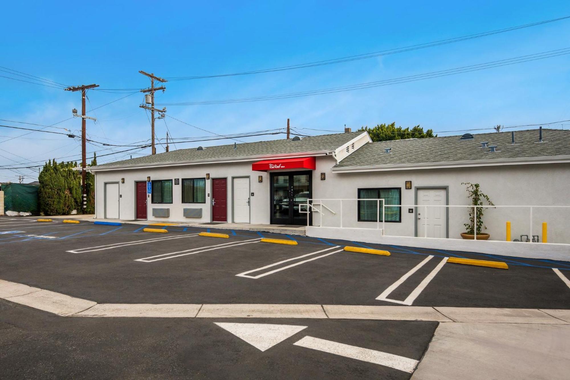 Red Roof Inn Carson - Wilmington, Ca Лос-Анджелес Экстерьер фото